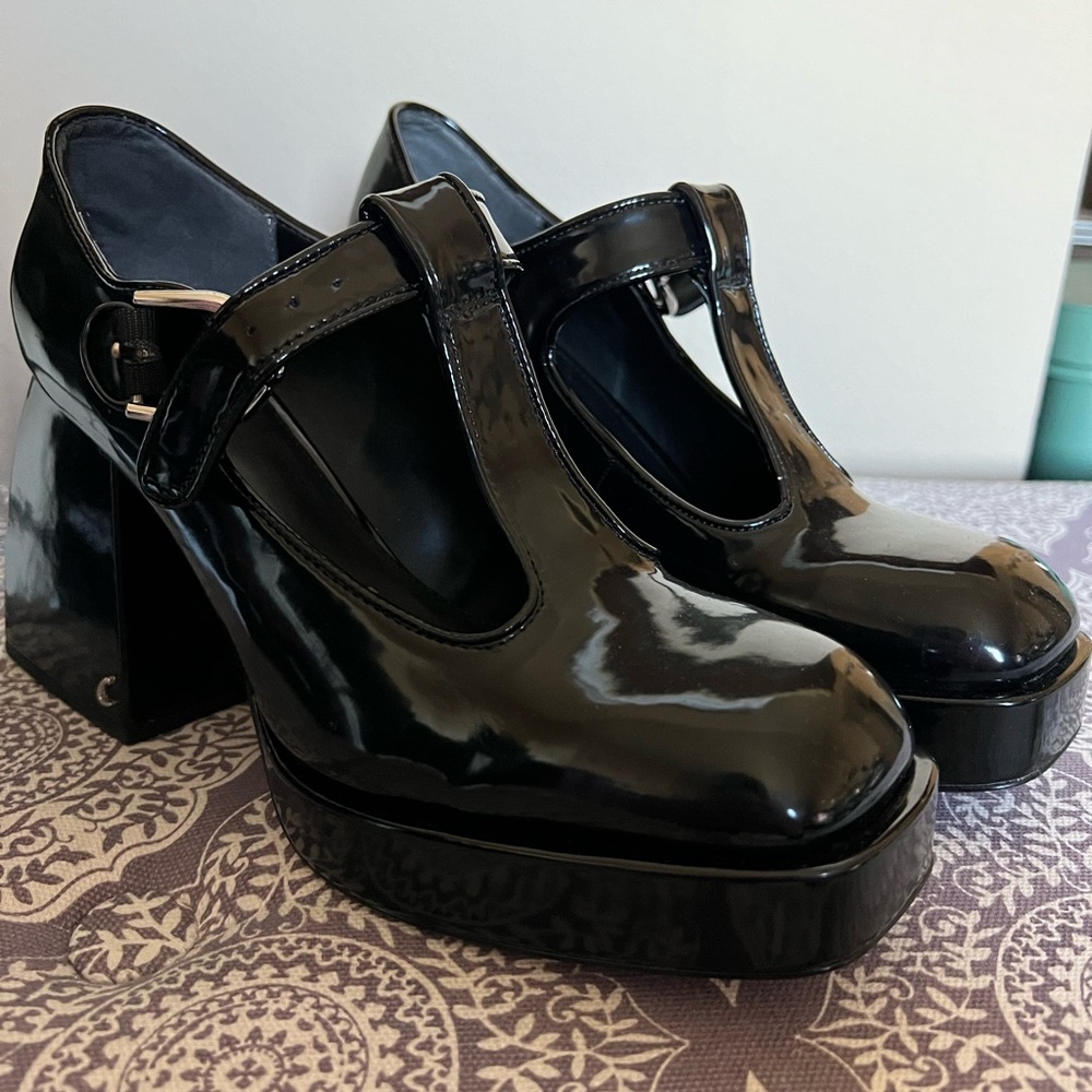 Circus NY by Sam Edelman Kay Mary Jane Heel - black